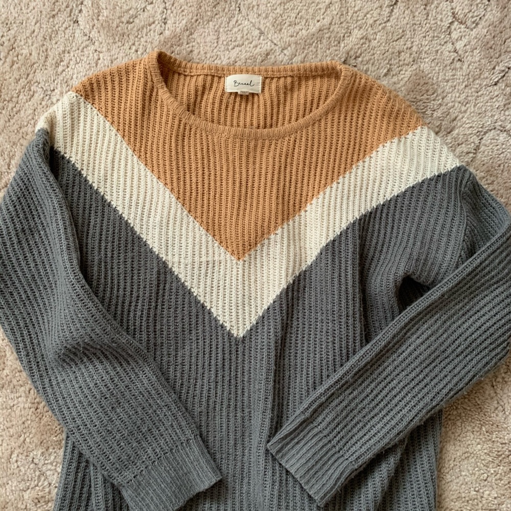 Sweater - Picture 2 of 3